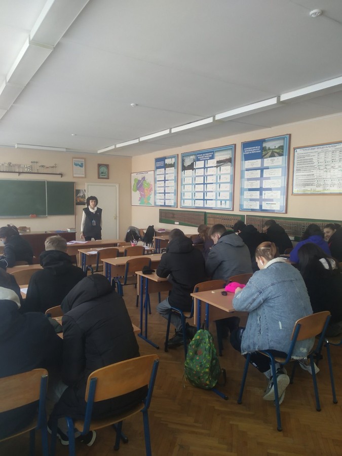 Емоції, почуття людини та їх роль - важлива тематика для обговорення - Фото №1