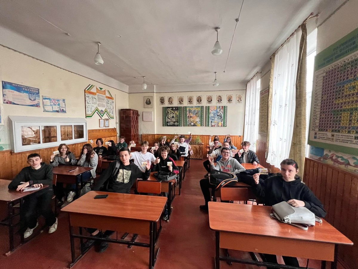 Вдало вибери  ПРОФЕСІЮ,   тоді щастя само тебе відшукає - Фото №1