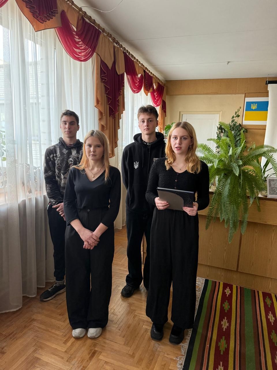 Попри темряву голодомору проросла світла зернина життя... - Фото №1 Попри темряву голодомору проросла світла зернина життя... - Фото №1