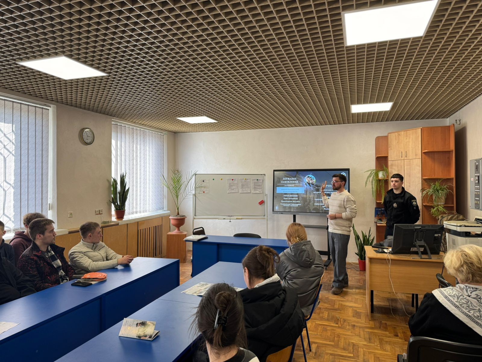 Честь, закон, відповідальність - основа сильної держави! - Фото №2 Честь, закон, відповідальність - основа сильної держави! - Фото №2