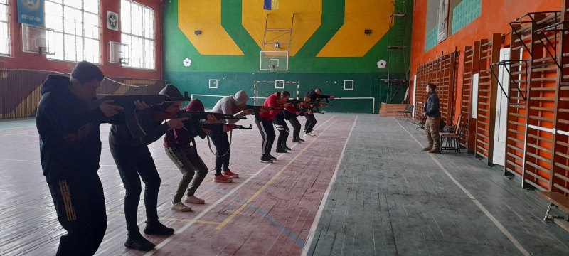 Досконалість воїна - в пильності і постійній бойовій готовності!