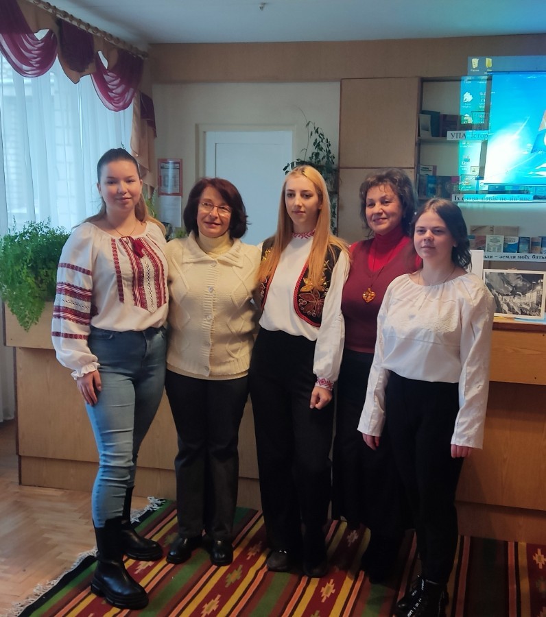 УКРАЇНА - КРАЇНА ГІДНОСТІ І СВОБОДИ!