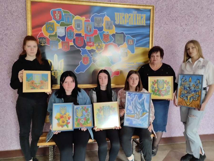 Українська писанка - диво, яке  шанує весь світ