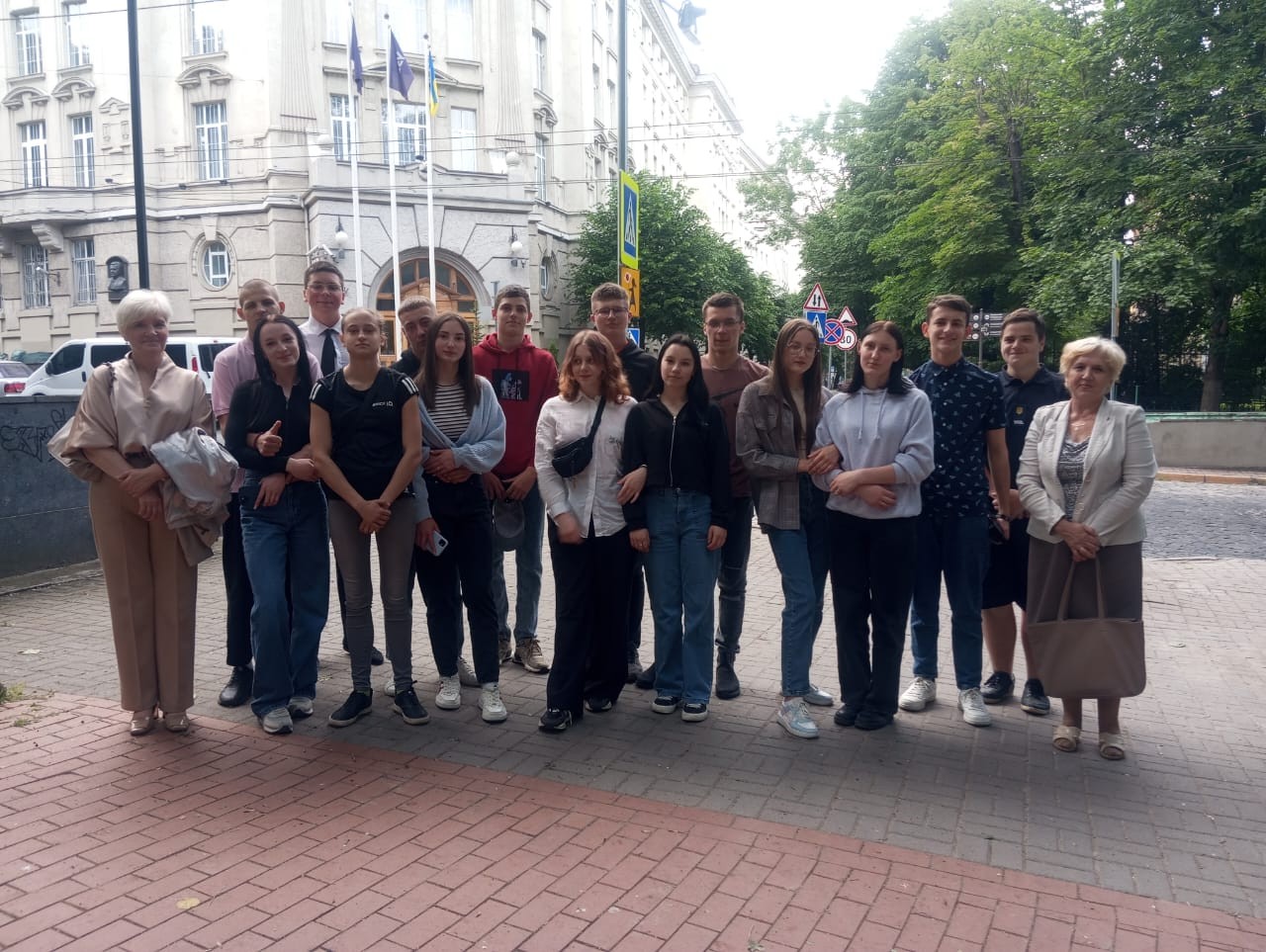 "Сватання на Гончарівці": весело, пізнавально, незабутньо! "Сватання на Гончарівці": весело, пізнавально, незабутньо!