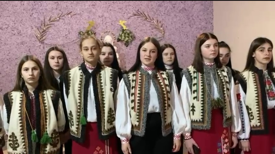Христос рождається! - Славімо Його!