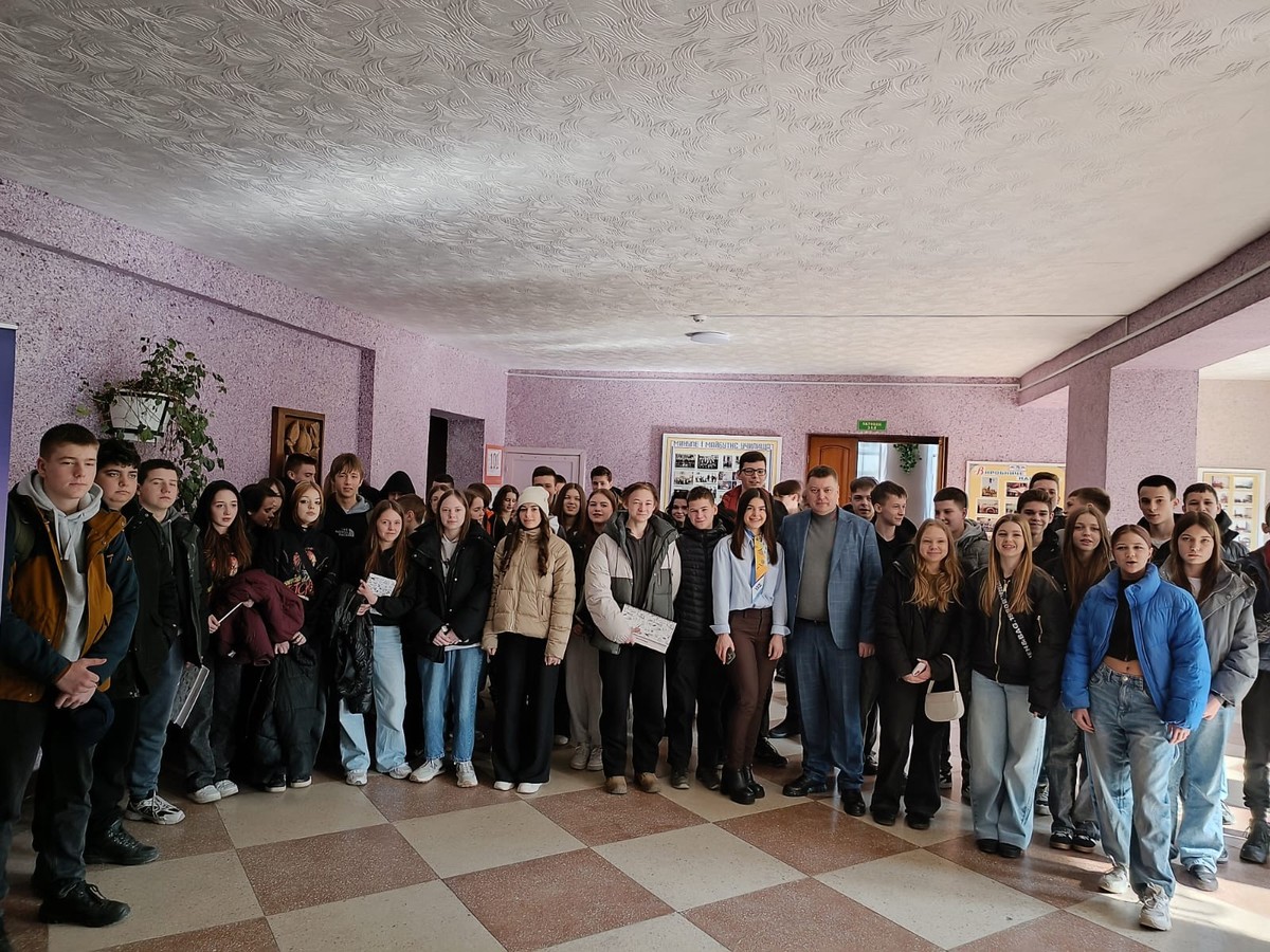 Презентуємо залізничні професії! Презентуємо залізничні професії!