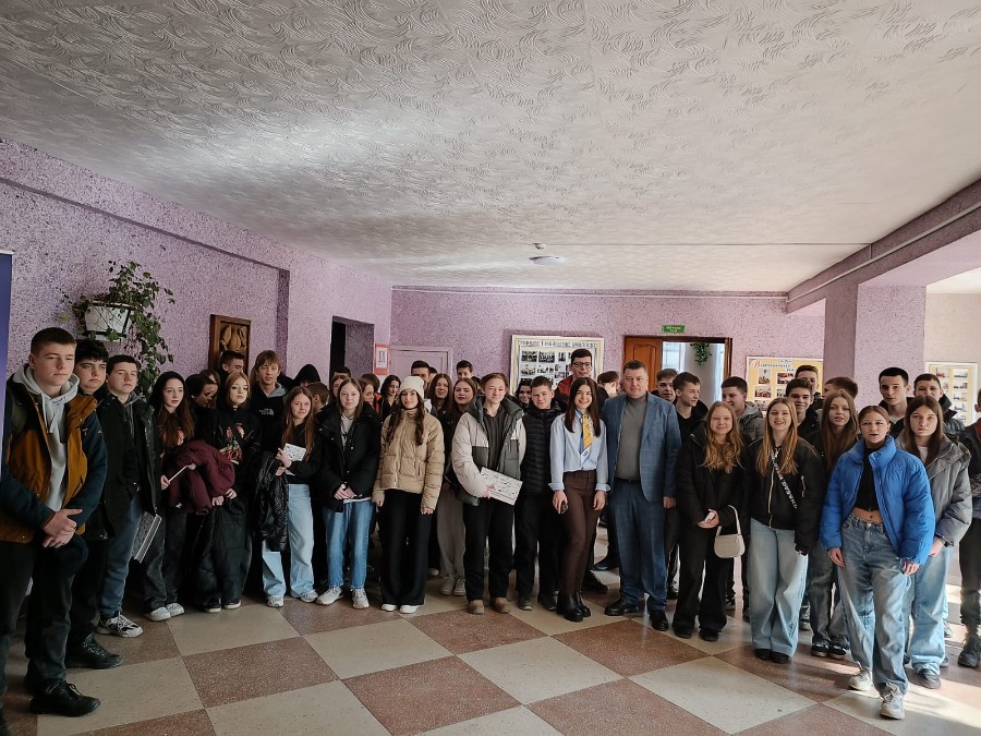 Презентуємо залізничні професії!