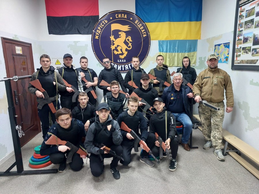 🇺🇦 Молодь вправна - держава незламна!