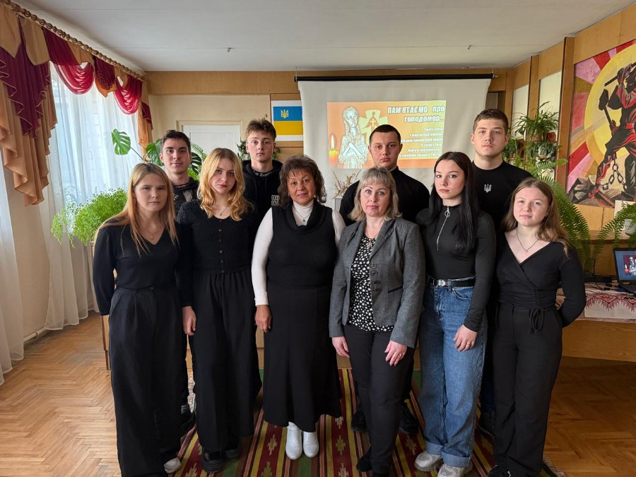 Попри темряву голодомору проросла світла зернина життя...