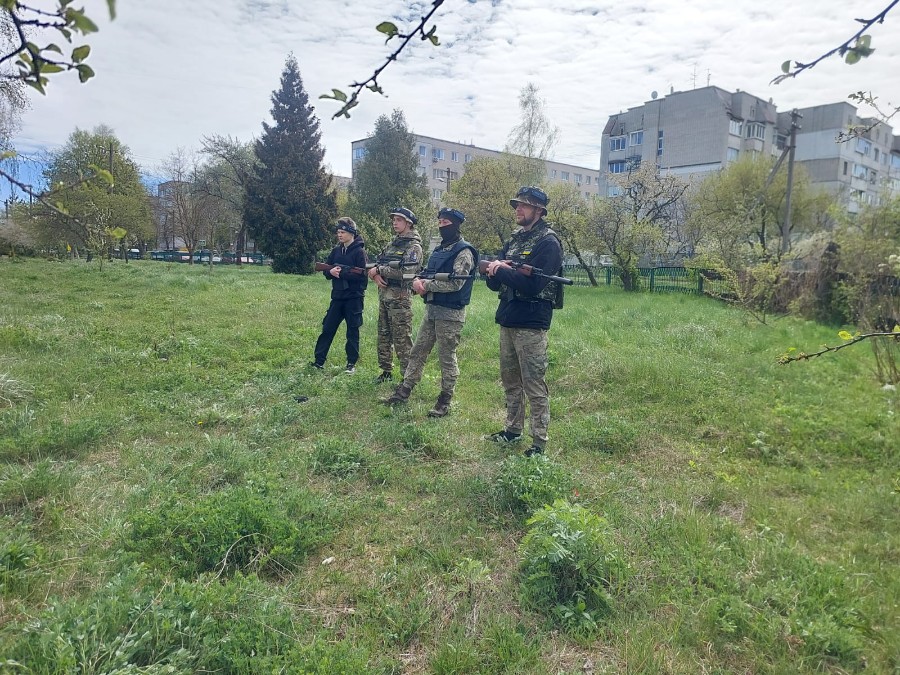 Поєднуємо знання, дії і силу духу!